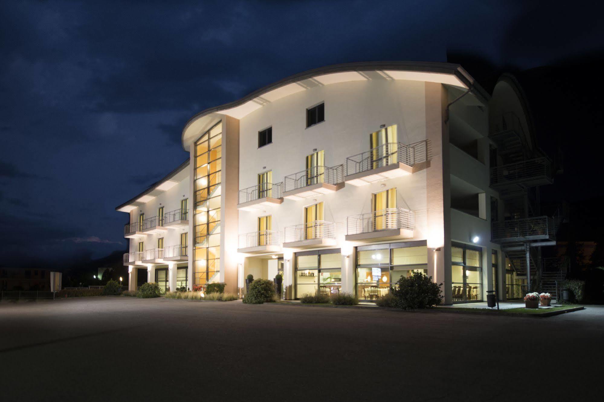 Draconerium Hotel Dronero Εξωτερικό φωτογραφία