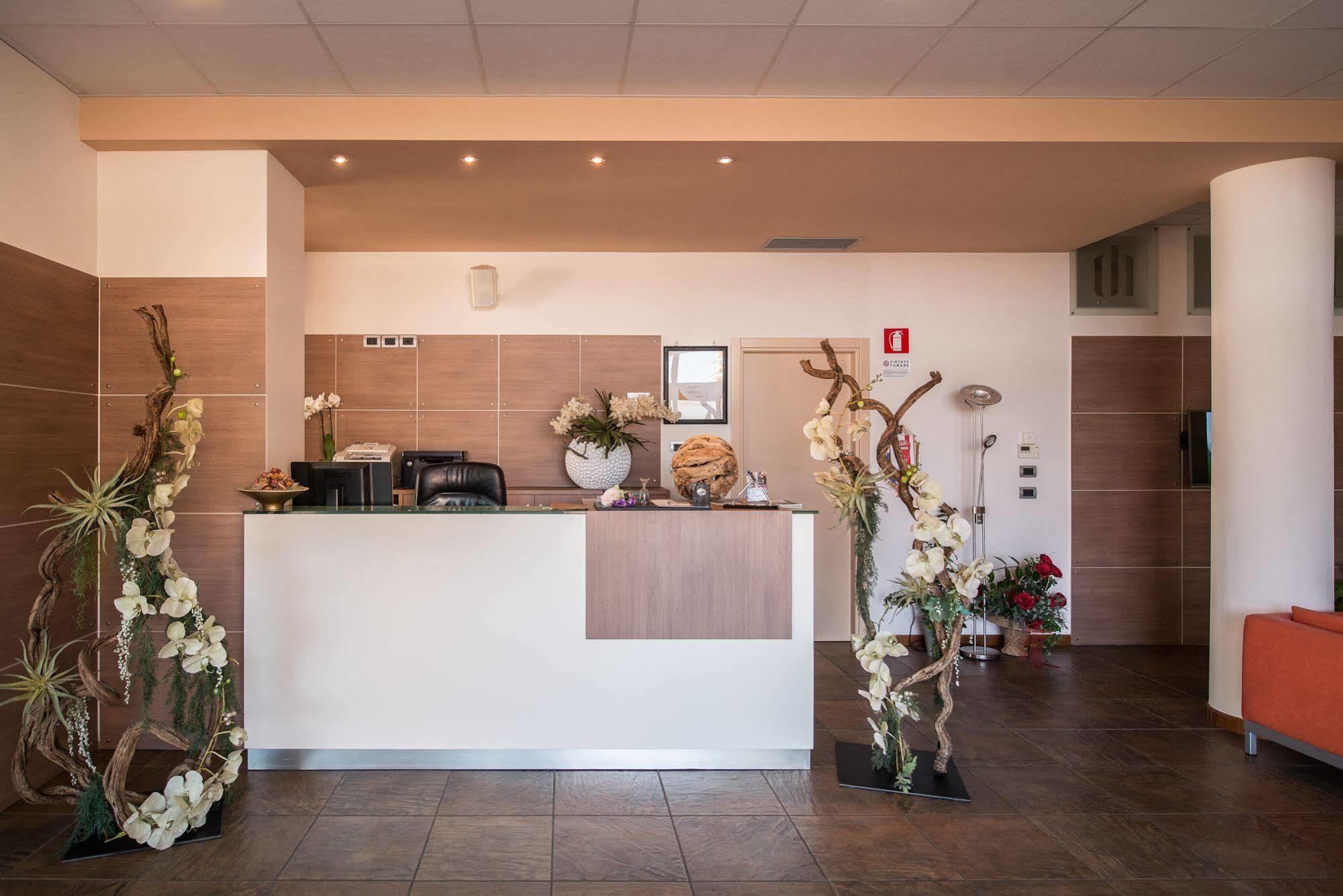 Draconerium Hotel Dronero Εξωτερικό φωτογραφία