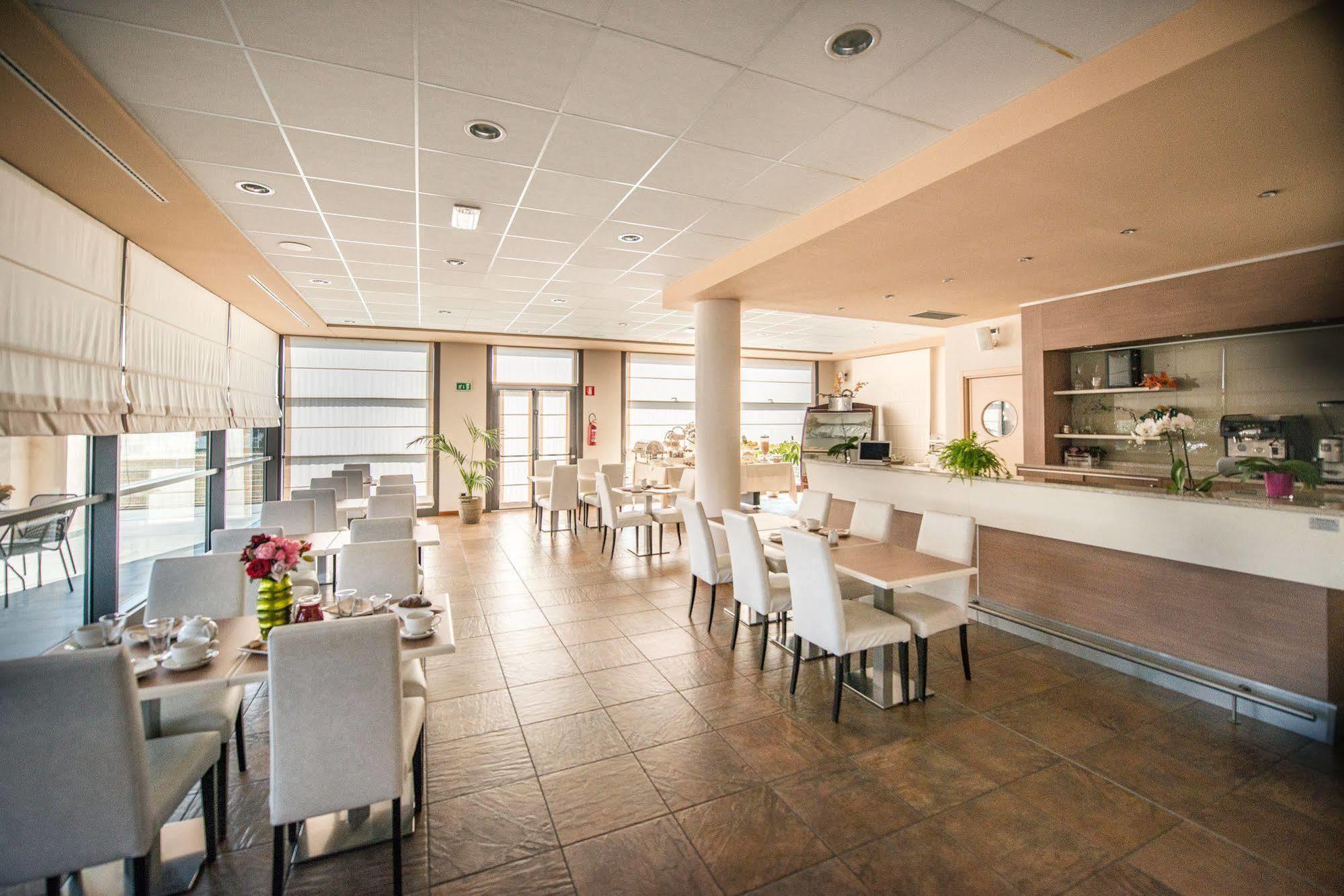 Draconerium Hotel Dronero Εξωτερικό φωτογραφία