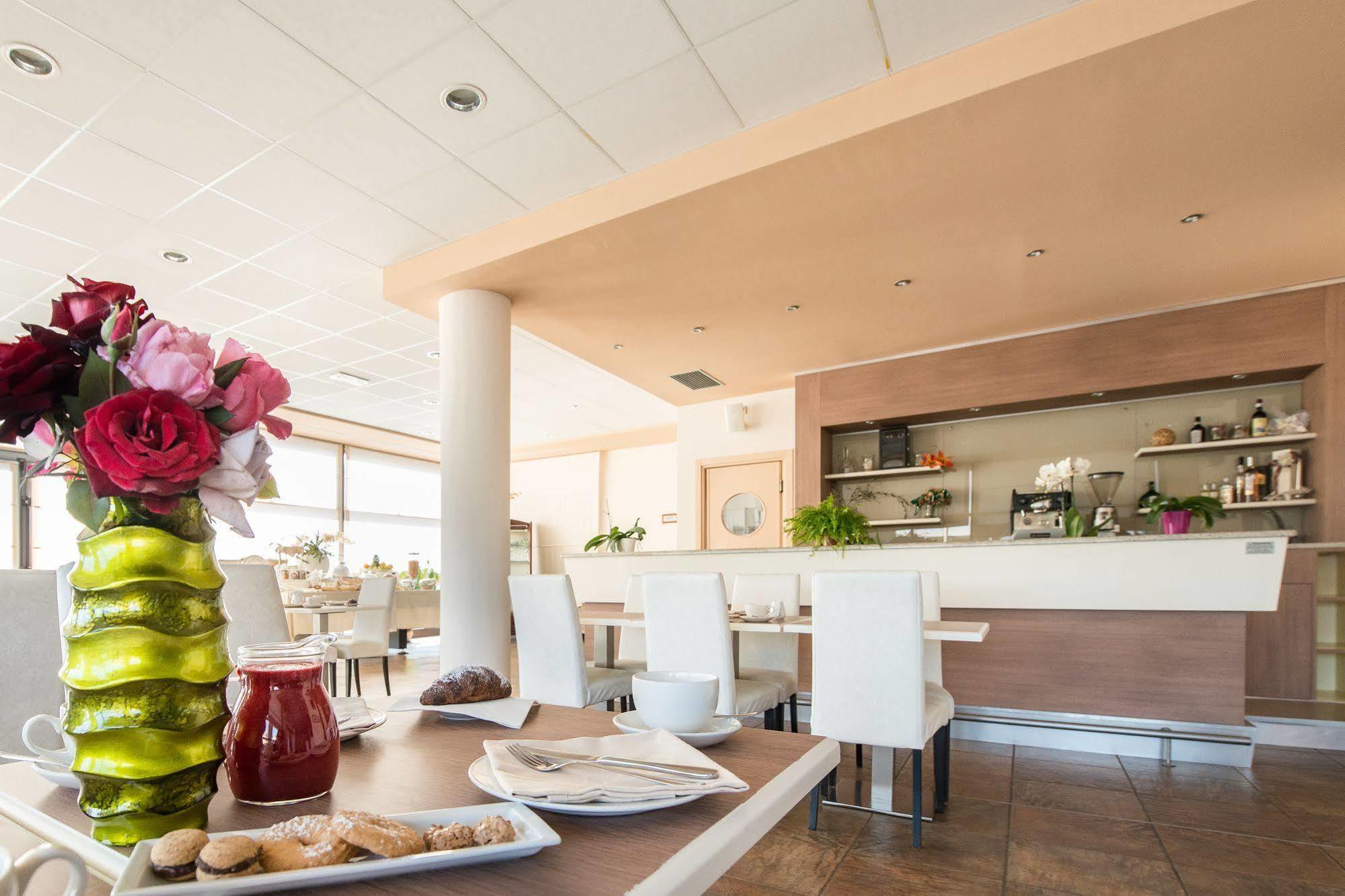 Draconerium Hotel Dronero Εξωτερικό φωτογραφία